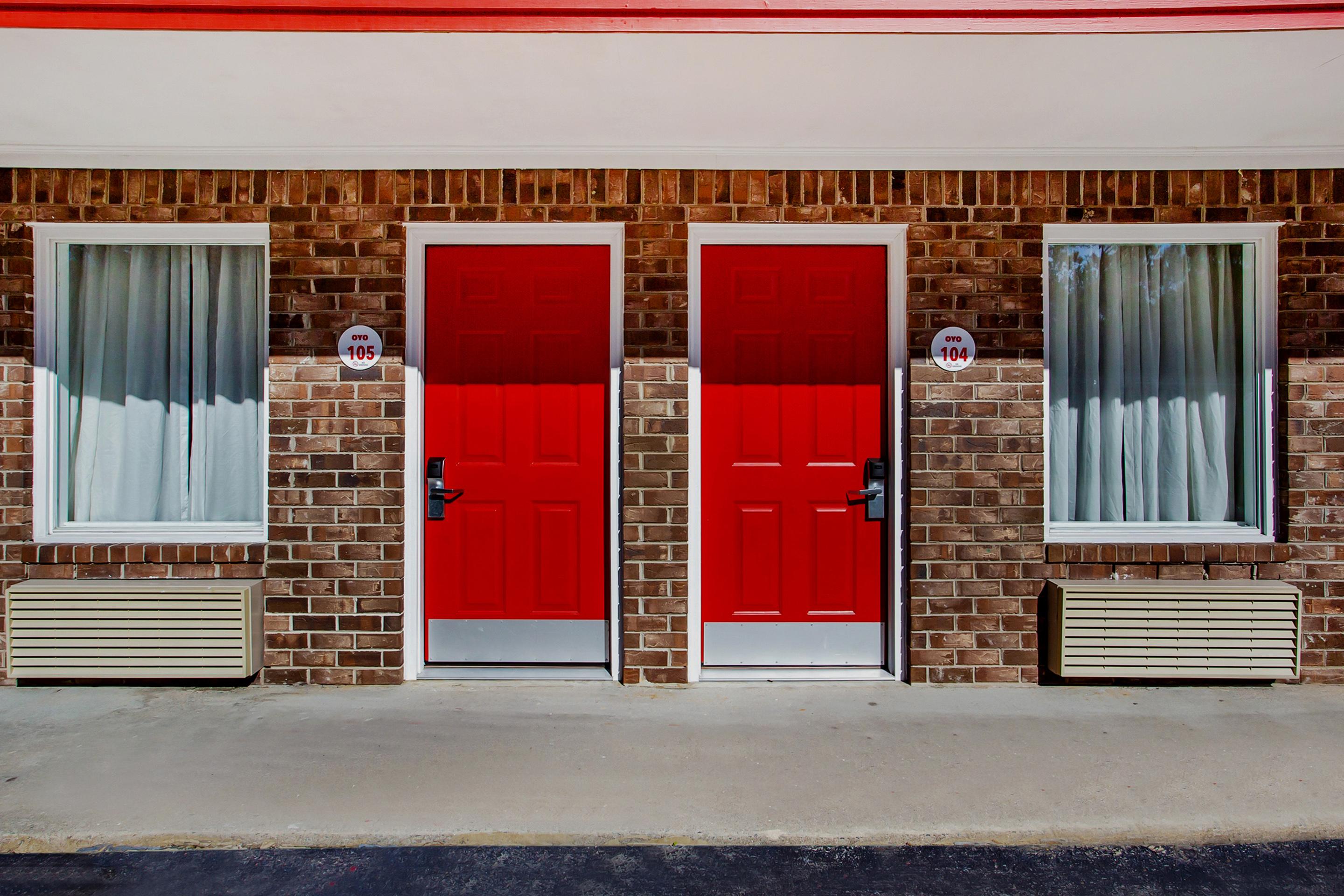 Oyo Hotel Ridgeland East Exterior photo
